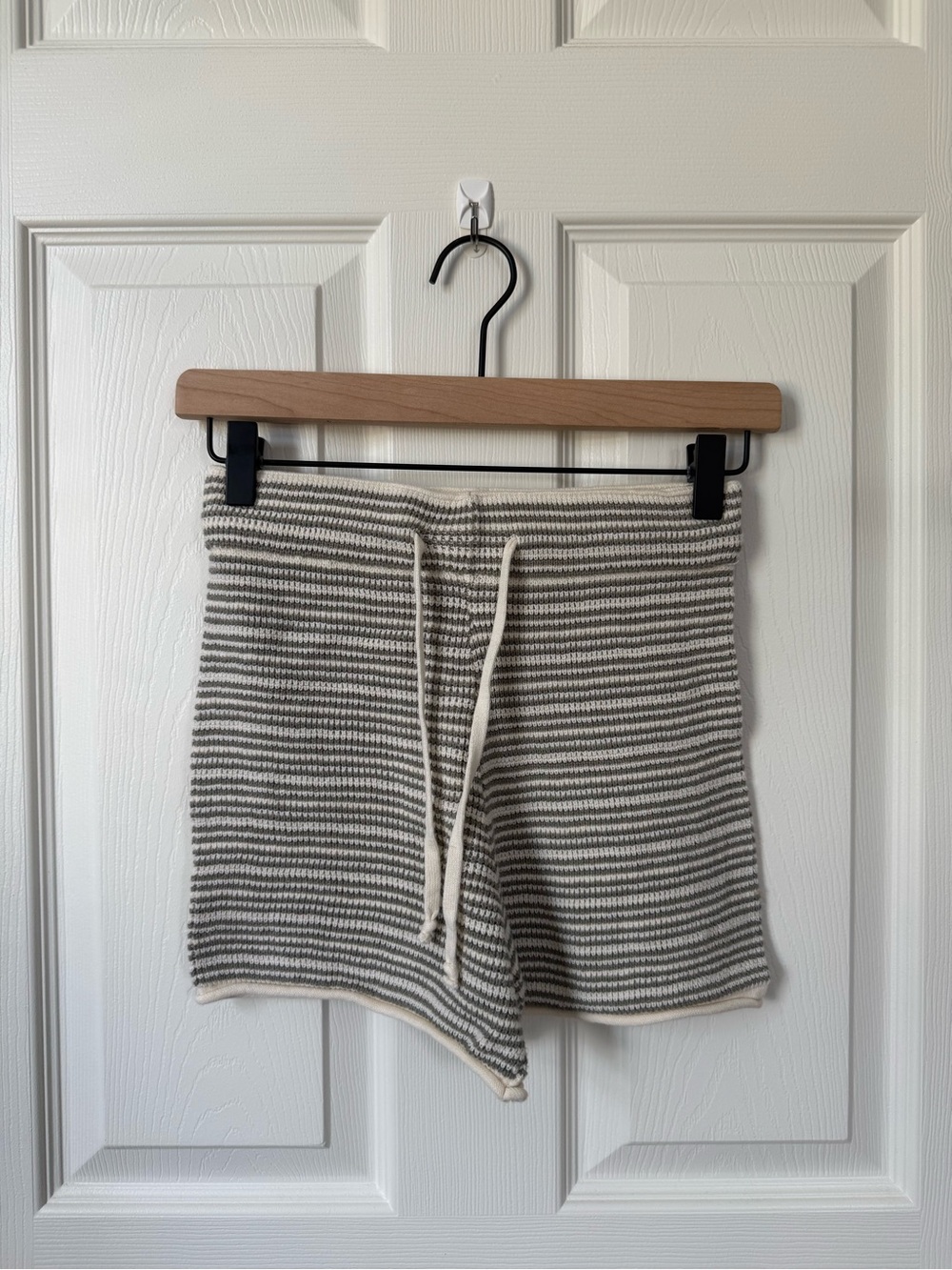 Striped Knit Drawstring Women’s Shorts - Cream & Green